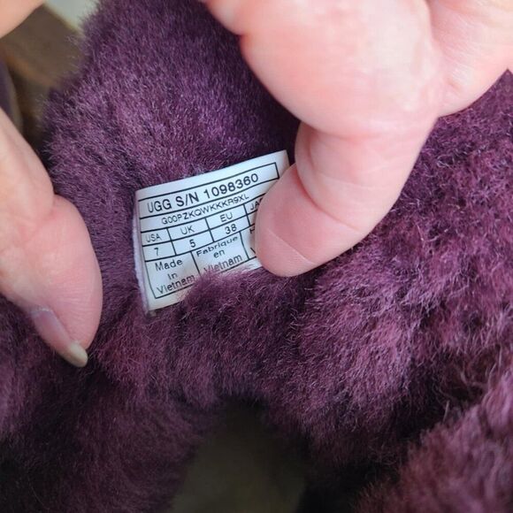 UGG Gita Bow Mini Boot Eggplant Purple Suede Shearling size 7 - Picture 11 of 11
